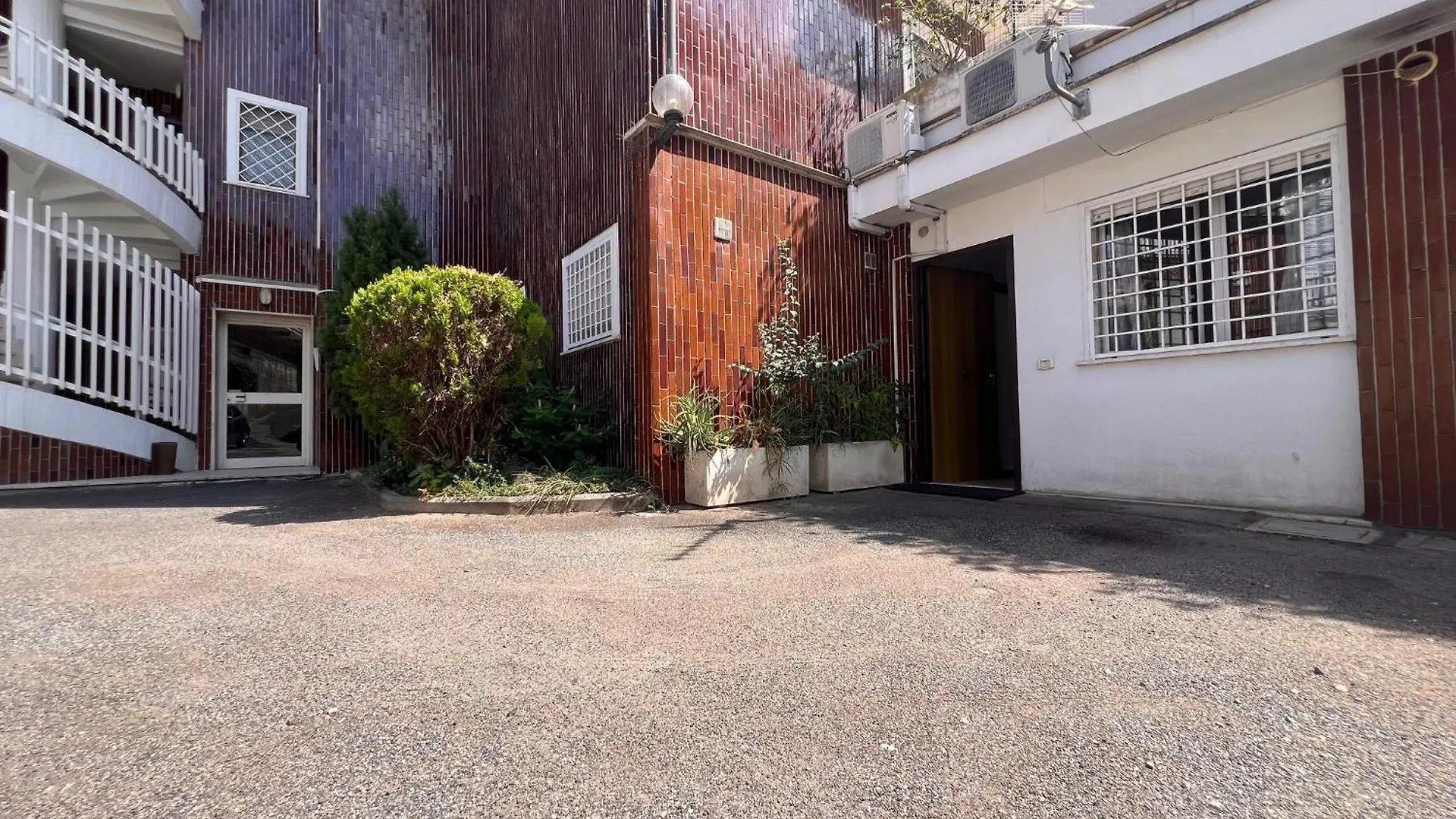 Studioflat Battistini Rome